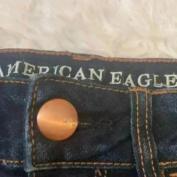 AMERICAN EAGLE HIGH RISE SUPER STRETCH DISTRESSED SHORTIE DENIM SHORTS SIZE 6 - Picture 5 of 9